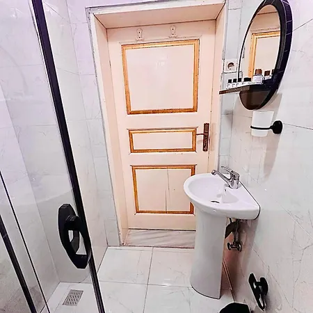 Alhambra Hotel apartamentowy
