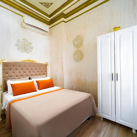 Alhambra 3*