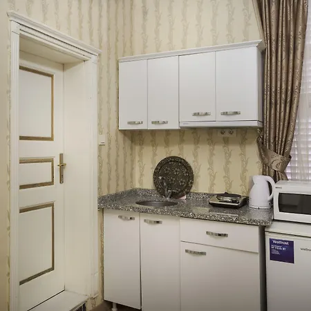 Alhambra Aparthotel Istanbul