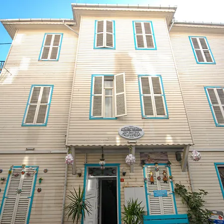 Apartmanhotel Alhambra