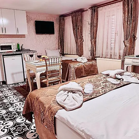 Alhambra Aparthotel