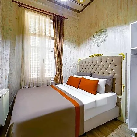 Alhambra Hotel apartamentowy