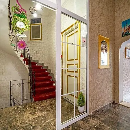 Alhambra 4*