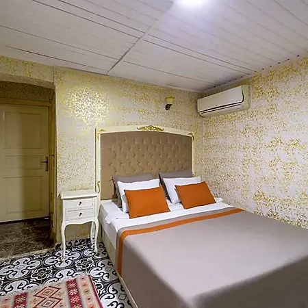 Alhambra Hotel apartamentowy