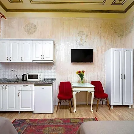 Alhambra 4*
