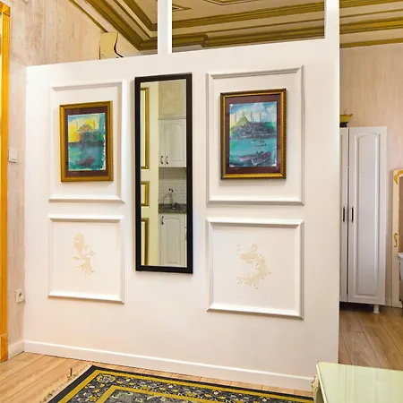 Alhambra Aparthotel