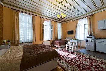 Alhambra Hotel apartamentowy 3*