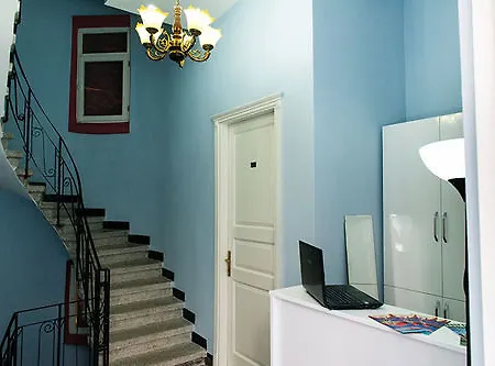 Apart-hotel Alhambra 3*