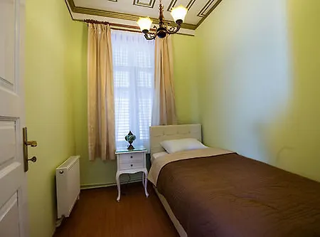 Hotel apartamentowy Alhambra 3*