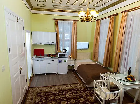 Hotel apartamentowy Alhambra 3*
