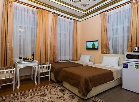 Alhambra Hotel apartamentowy 3*
