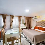 Apartmanhotel Alhambra 4*