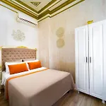 Alhambra 4*