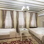 Alhambra 4*