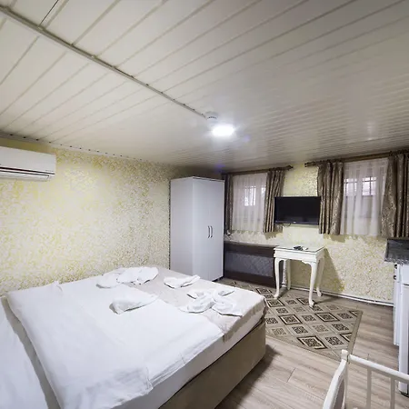 Alhambra Lägenhetshotell 4*