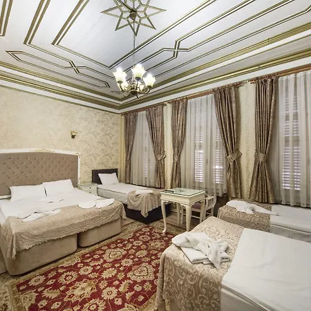 Lägenhetshotell Alhambra 4*