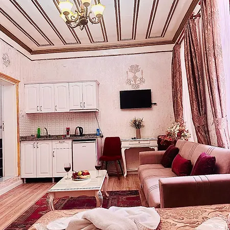 Lägenhetshotell Alhambra 4*